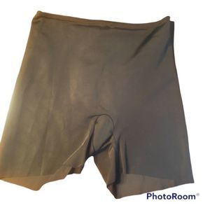 Spanx shaper shorts size large